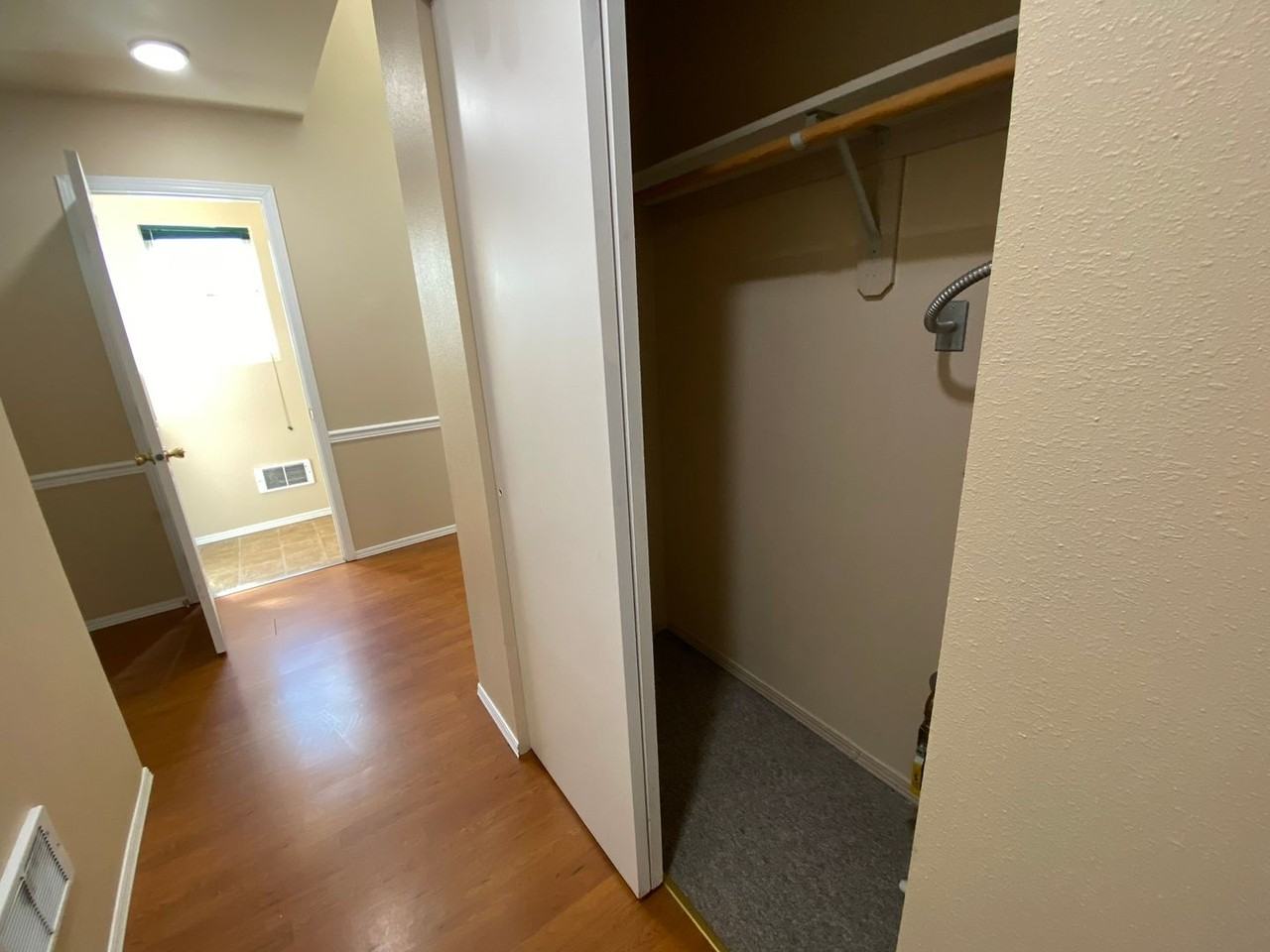 406 E Helena Ave. - Photo 5 of 29