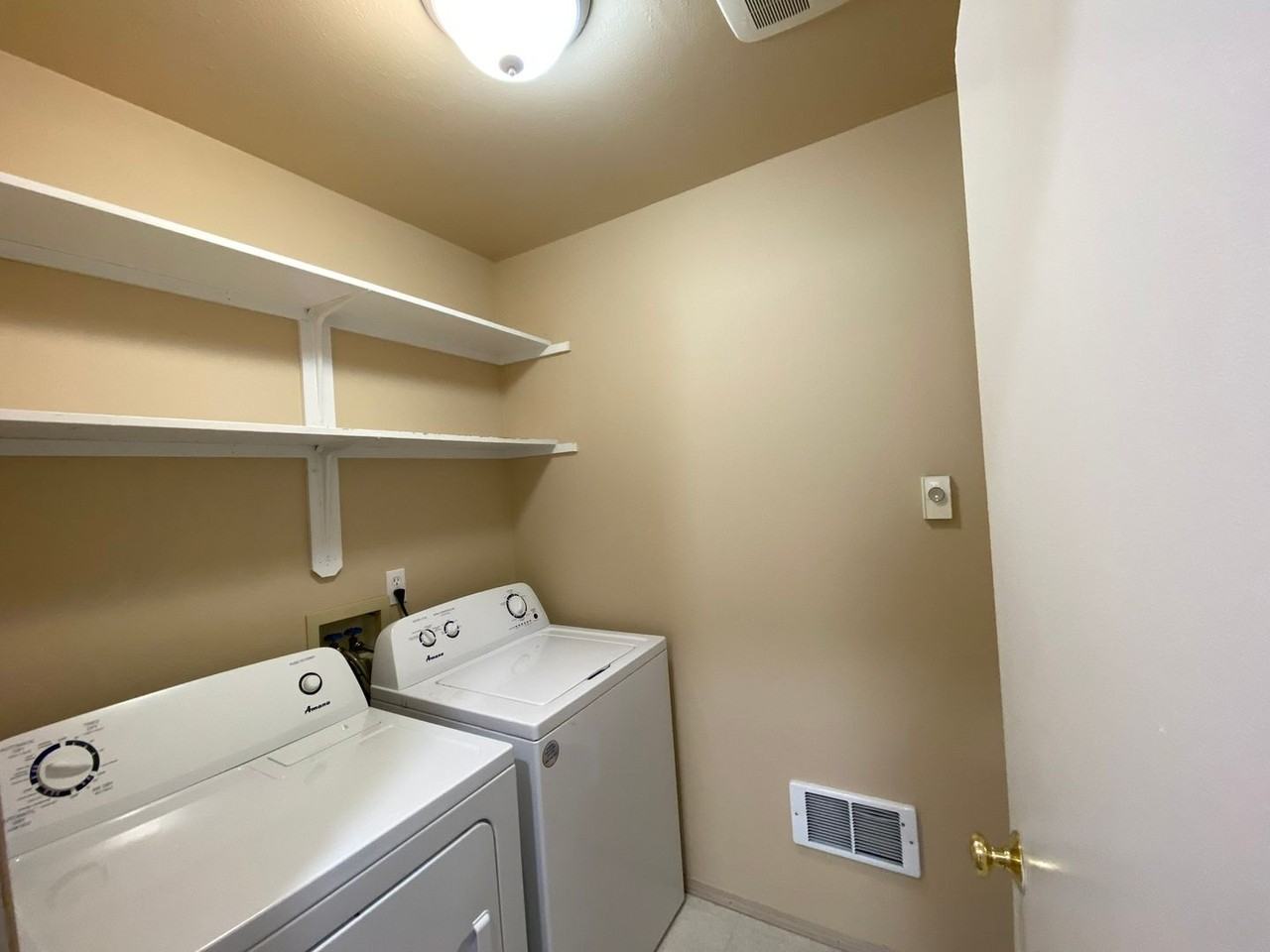 406 E Helena Ave. - Photo 6 of 29