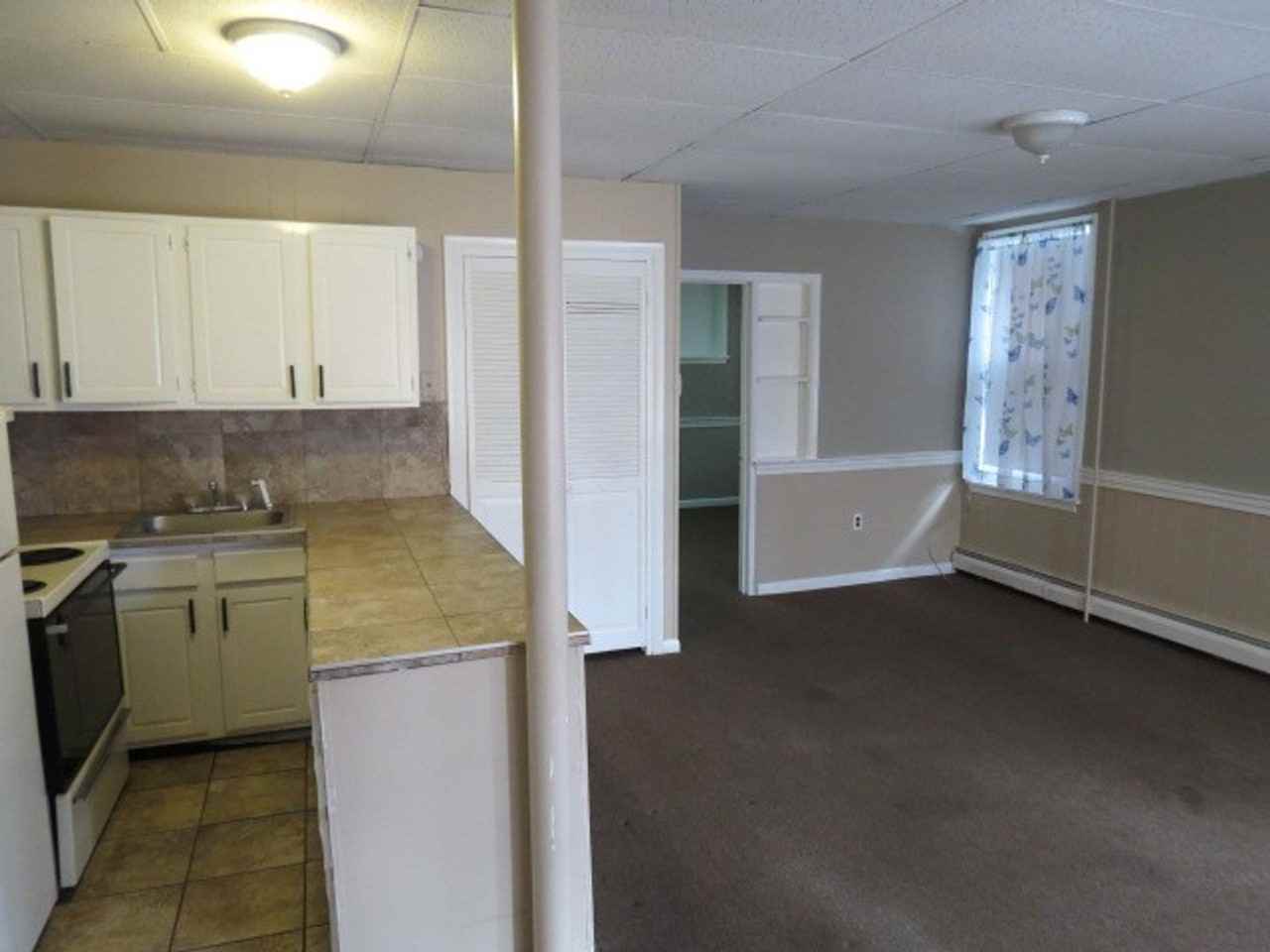 65 King St - Photo 3 of 8