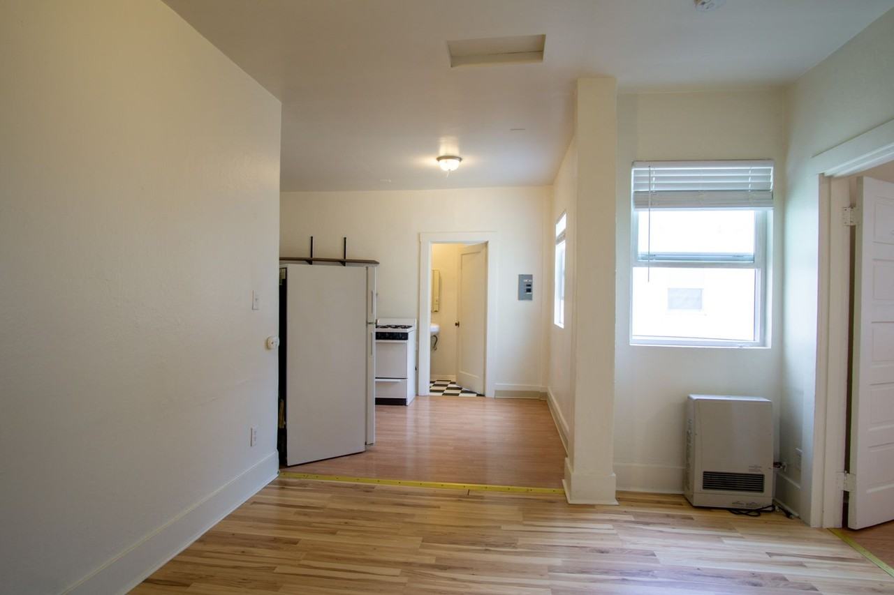 2044 N Kilpatrick St #313 - Photo 2 of 16