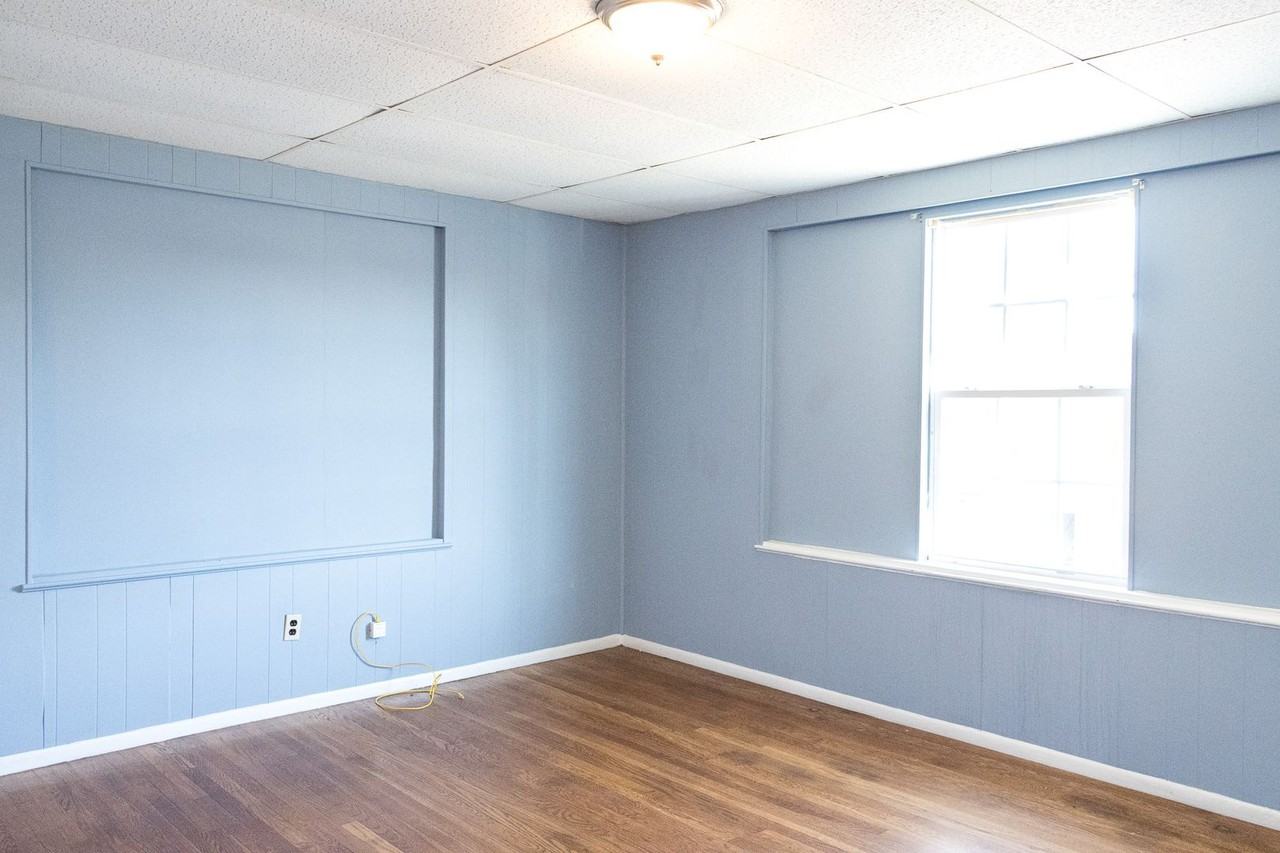 1202 Duncan Ave - Photo 3 of 11