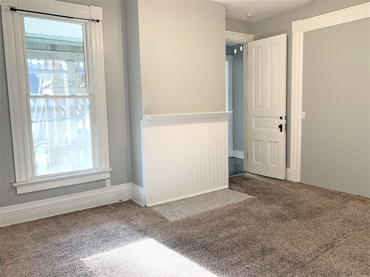 634 S. 6th - Photo 5 of 29