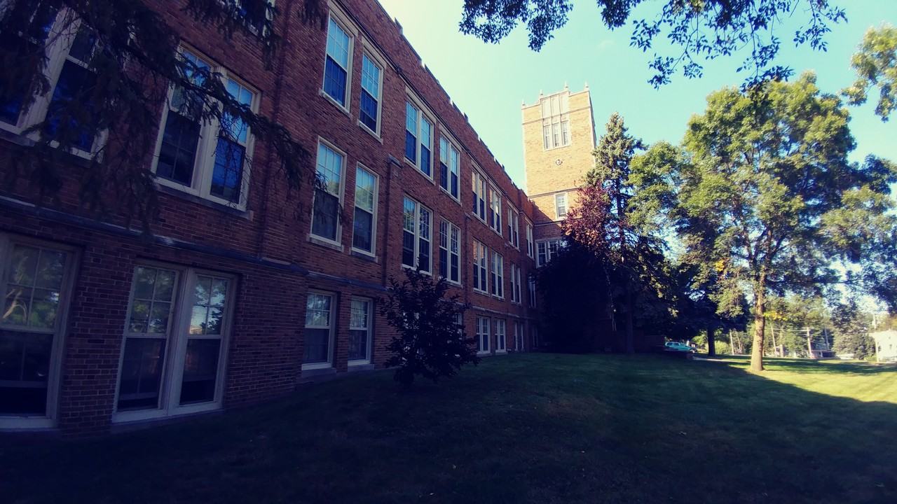 Jefferson Schoolhouse Apartment Homes - Photo 4 of 16