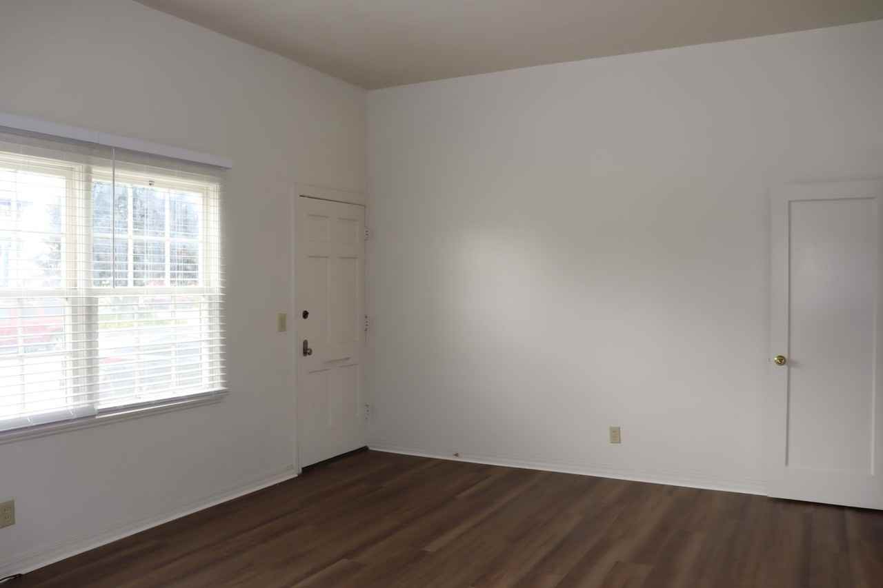 Capitol St 59-63 - Photo 3 of 9