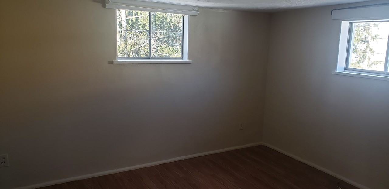 124-126 S Walnut St. - Photo 2 of 9