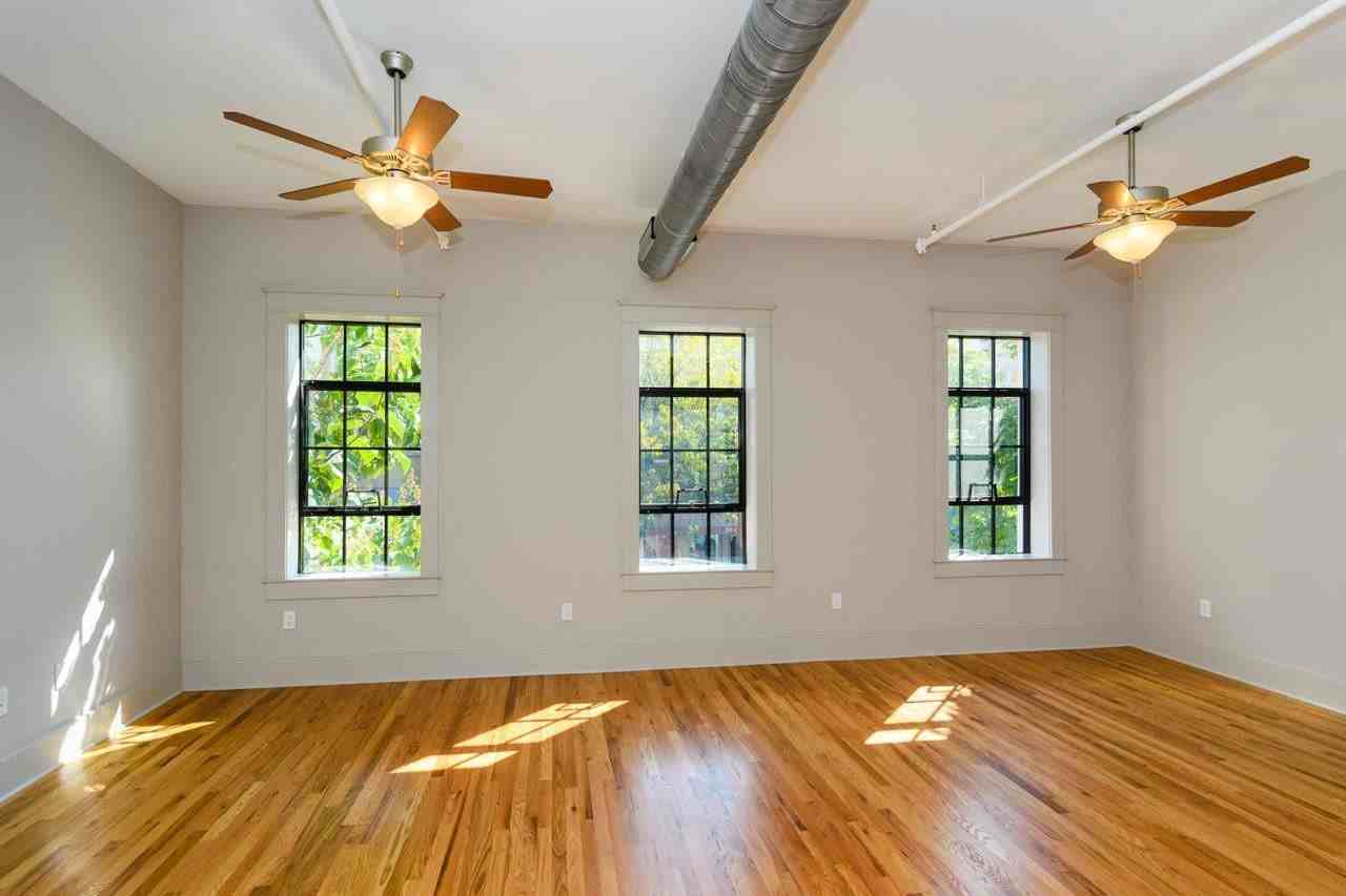 37 Biltmore Avenue - Photo 3 of 15