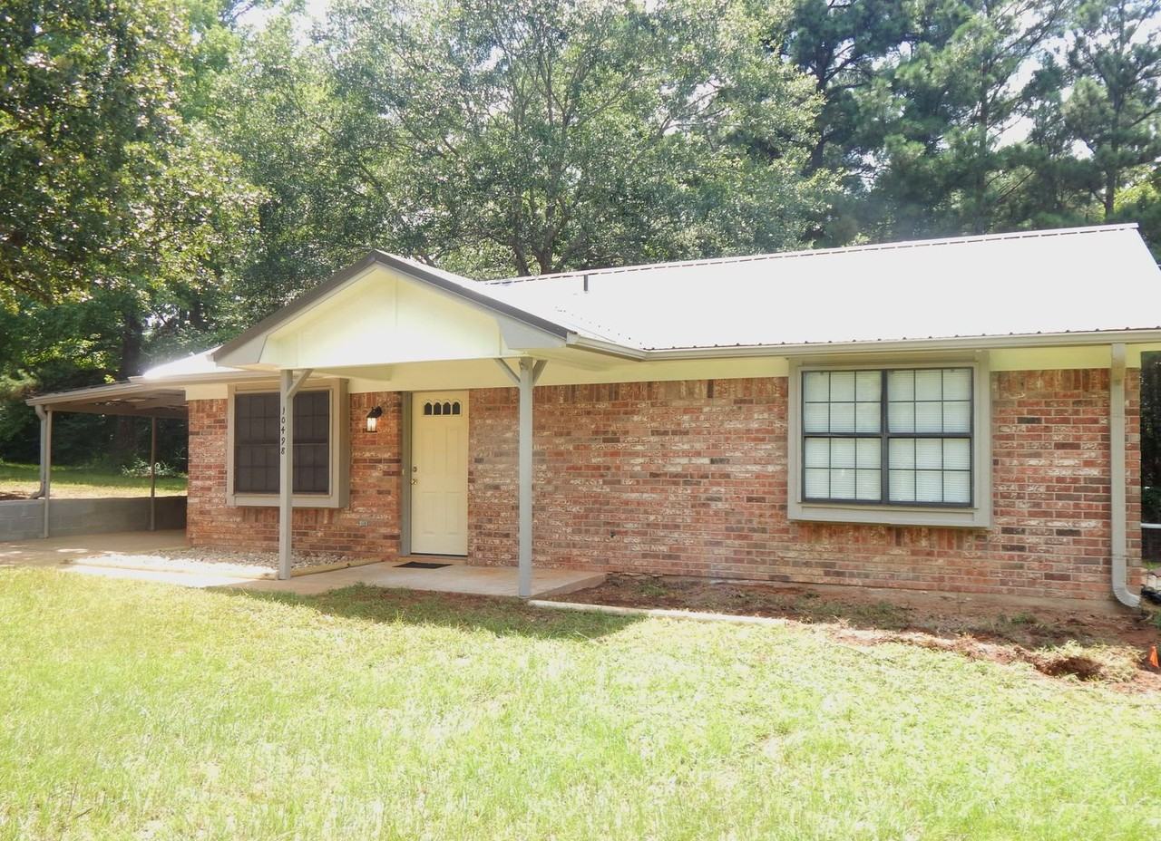 10498 Twin Oaks Dr - Photo 2 of 22