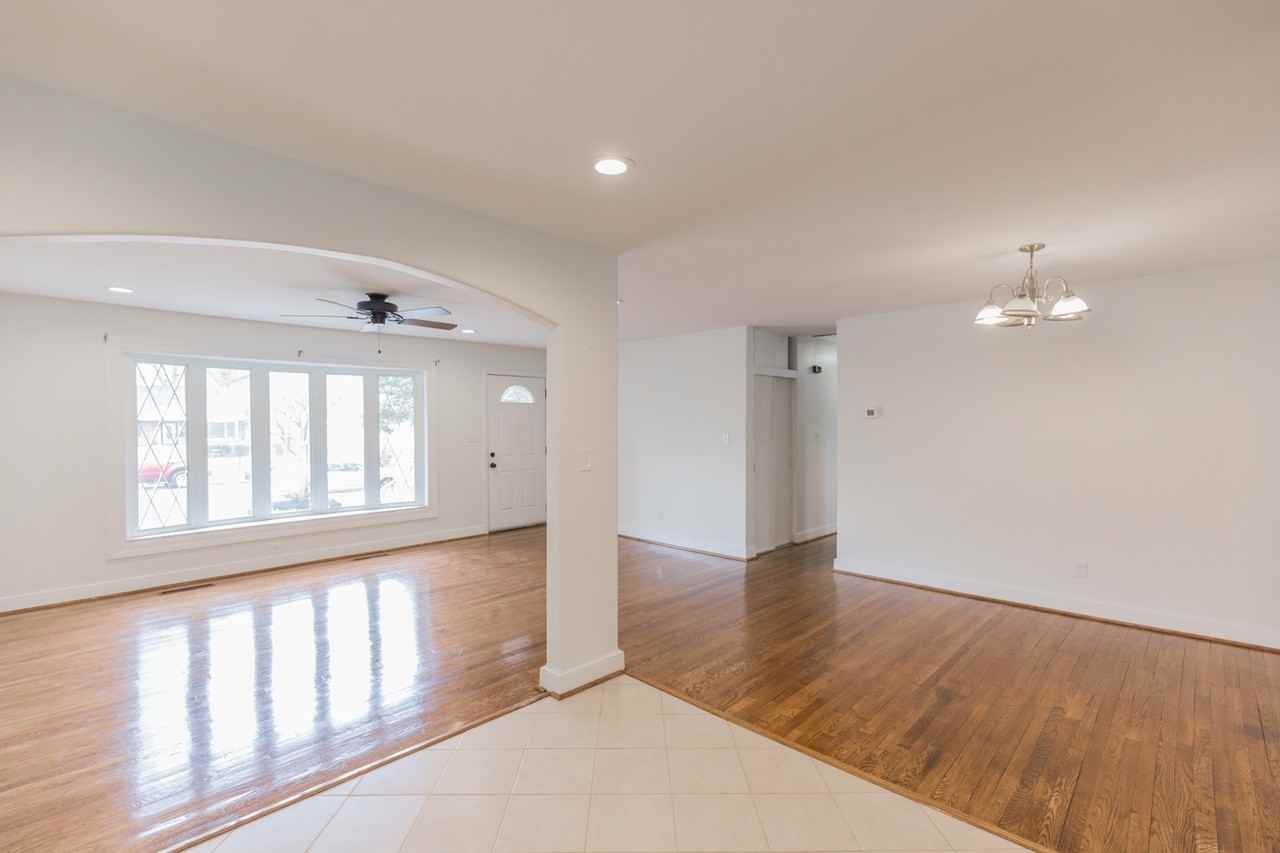 2041 Bishop St - Photo 6 of 22