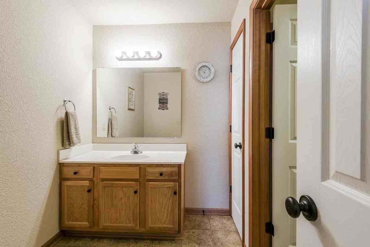626 Oakbrook Pl - Photo 7 of 11