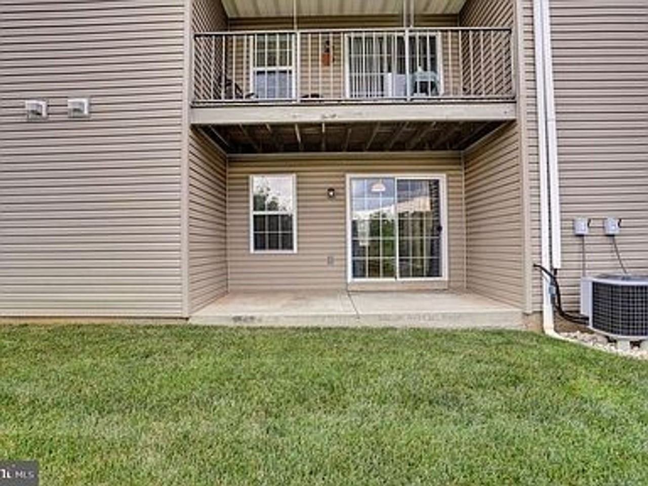 907 Christopher Dr - Photo 2 of 26