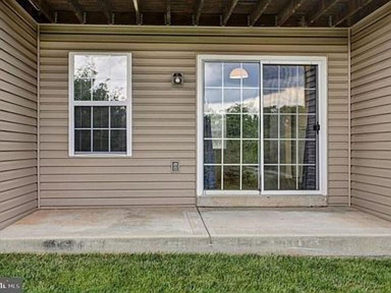 907 Christopher Dr - Photo 3 of 26