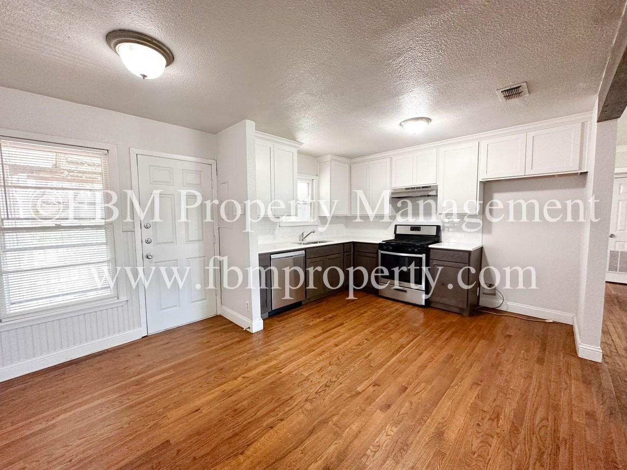 416 N 7th St - Photo 3 of 14