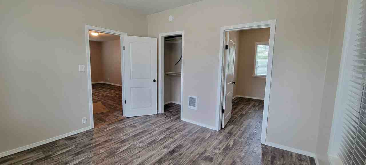 744 Se Cleveland Ave - Photo 4 of 12