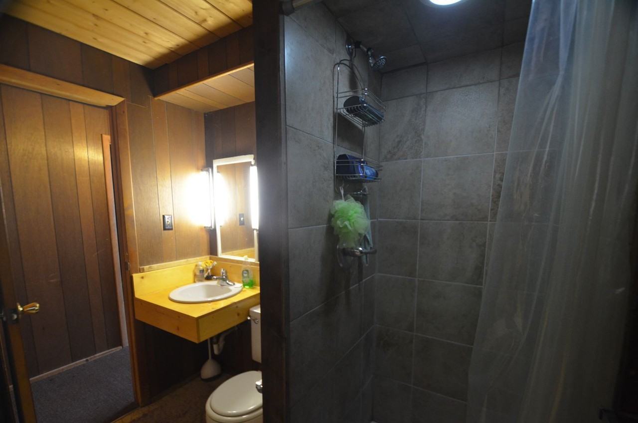 782 Shekel Ln - Photo 4 of 12