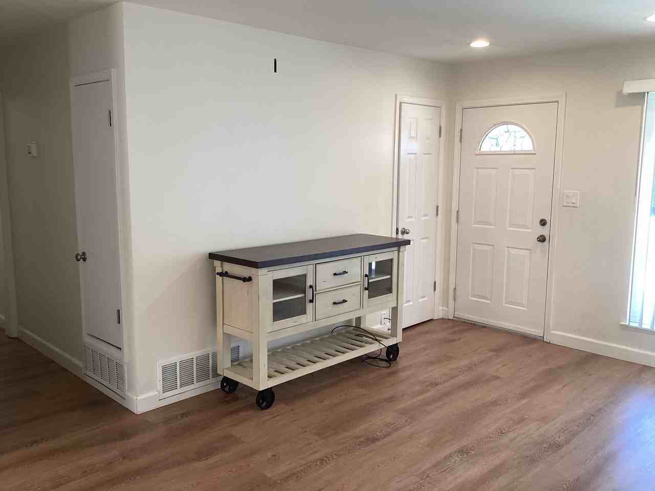 5374 Orcutt Rd - Photo 3 of 34