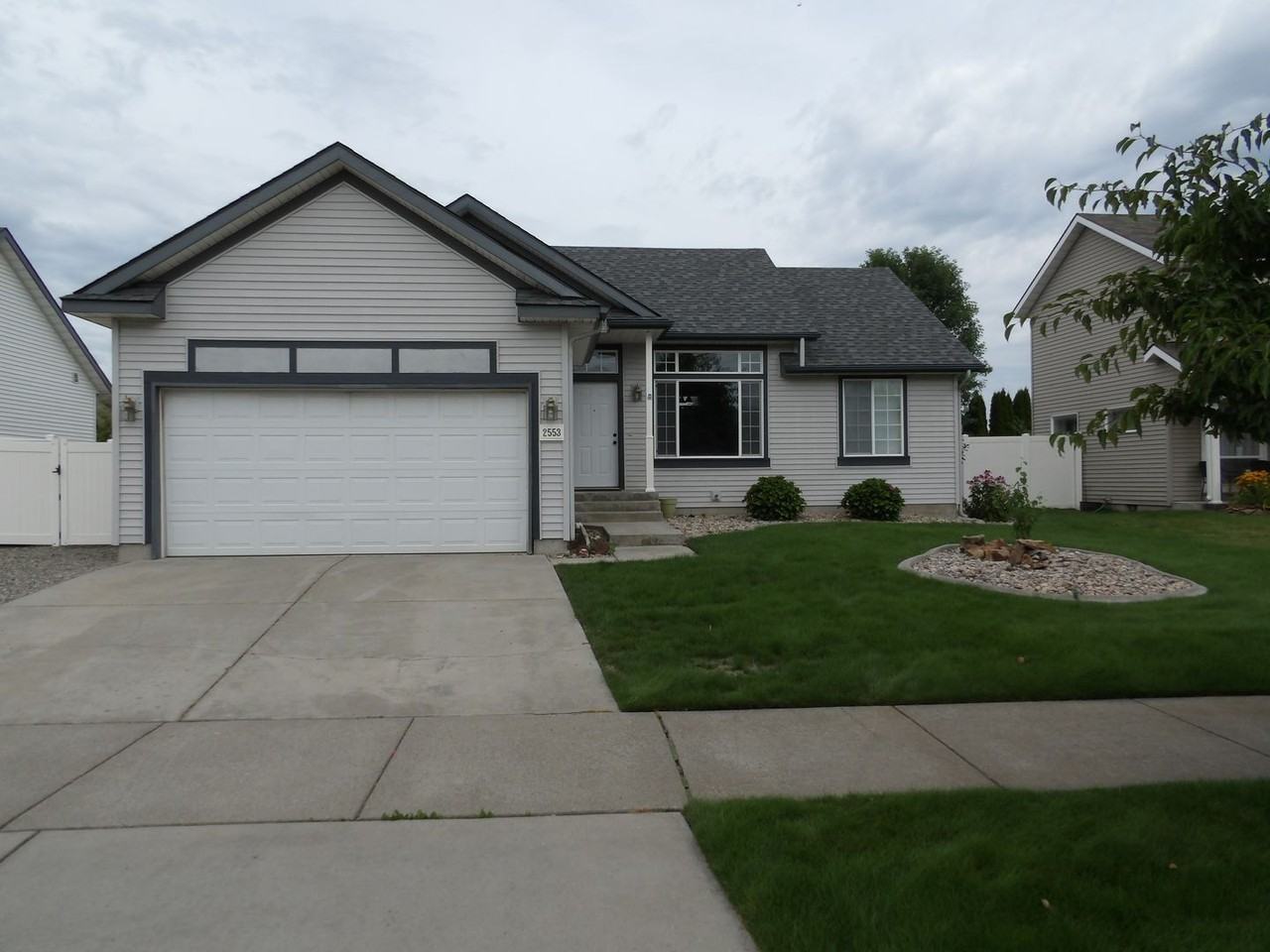 2553 W Timberlake Loop - Photo 3 of 32