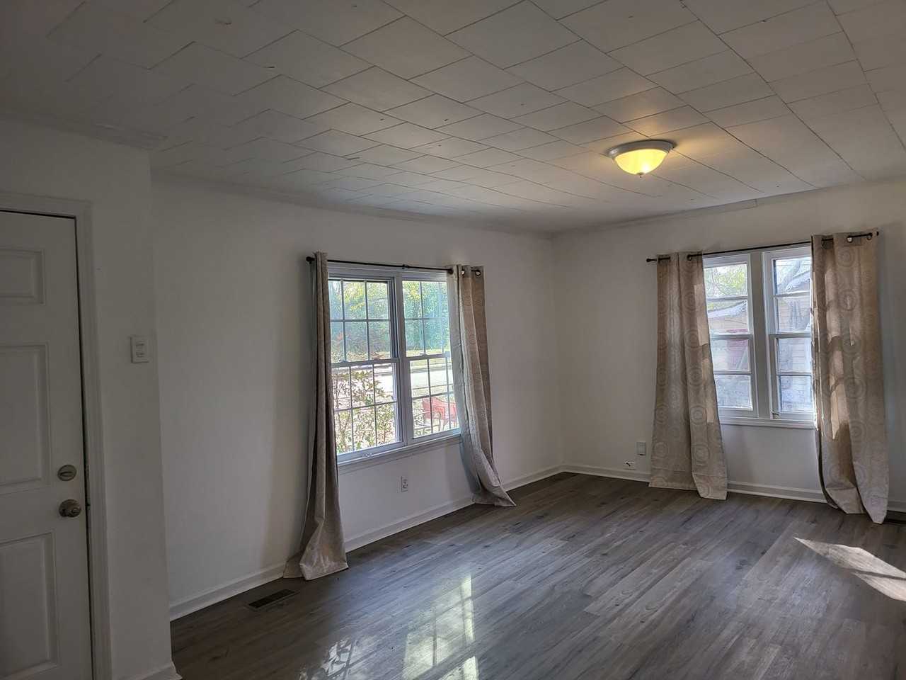 2312 3rd St E - Photo 5 of 8