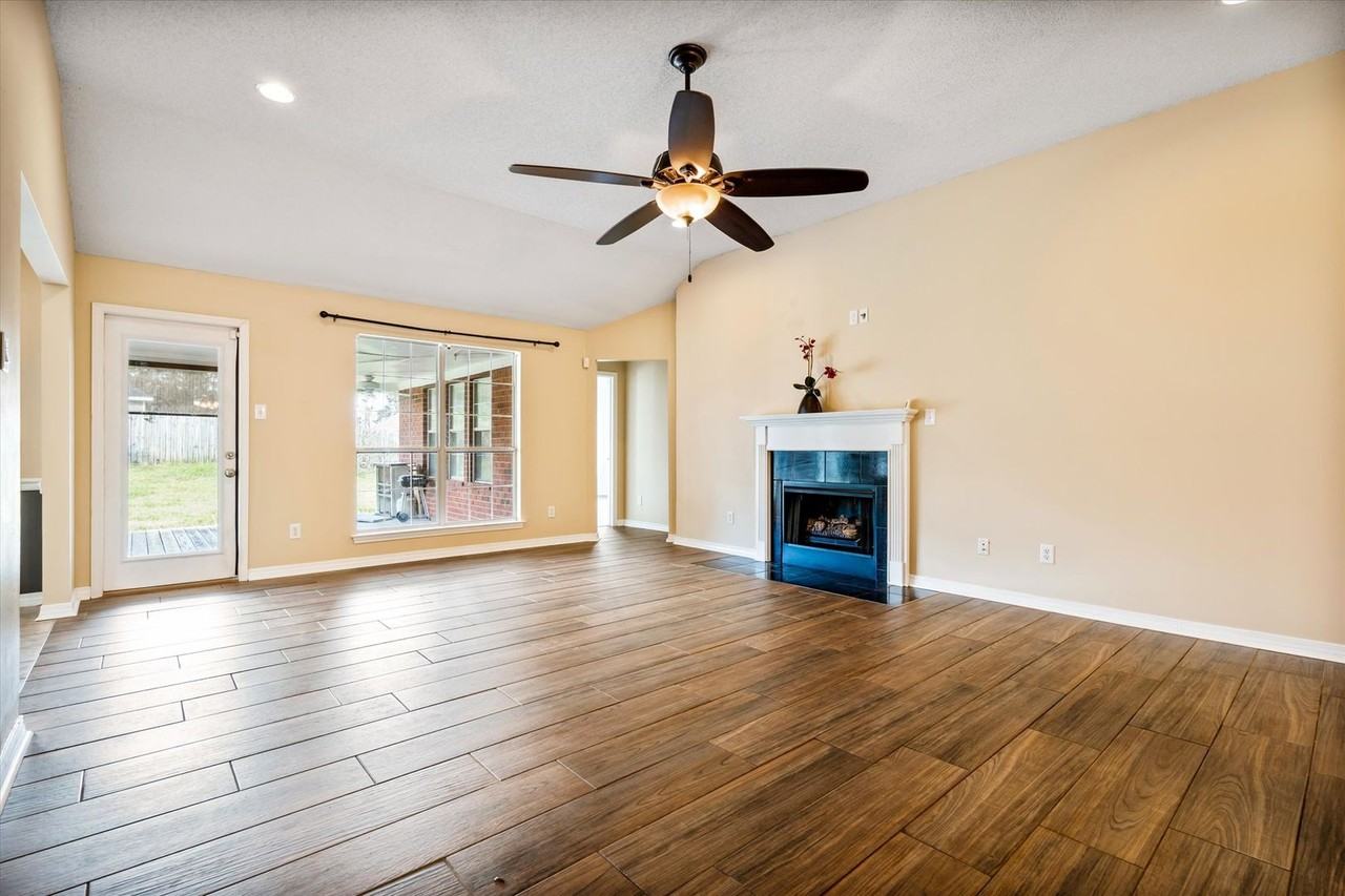 1874 Harrington Way - Photo 2 of 23