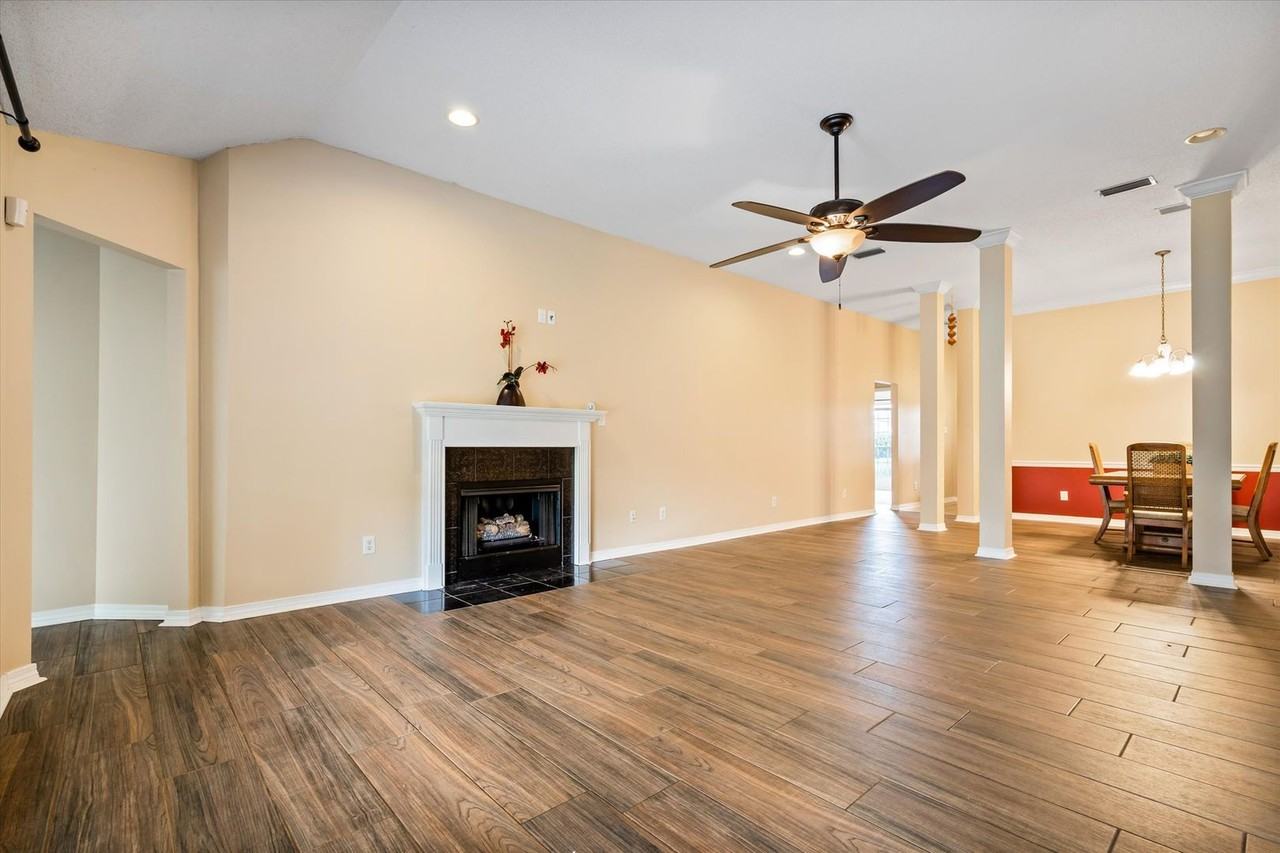 1874 Harrington Way - Photo 3 of 23