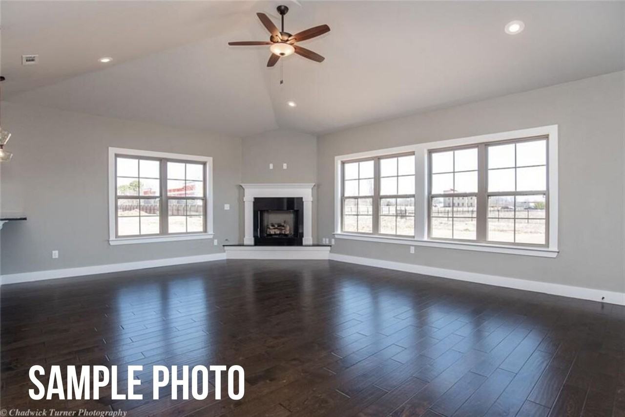 1502 Canal St - Photo 3 of 16