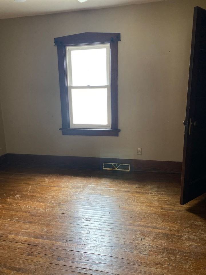 226 Western Ave - Photo 3 of 9