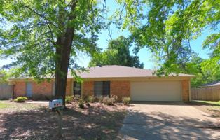 featured image of 402 Muller Garden Rd