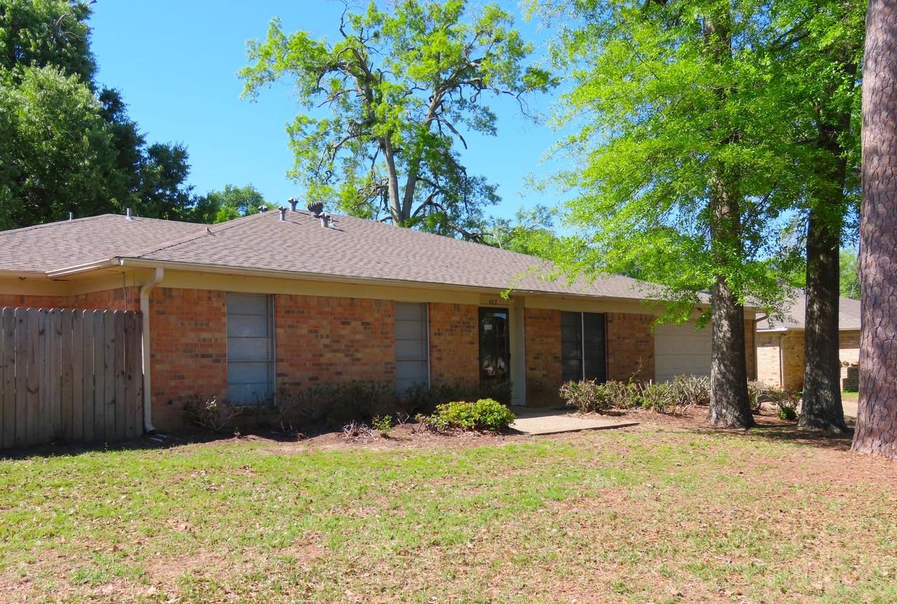 402 Muller Garden Rd - Photo 3 of 28