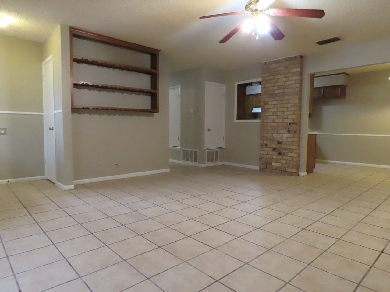 402 Muller Garden Rd - Photo 6 of 28