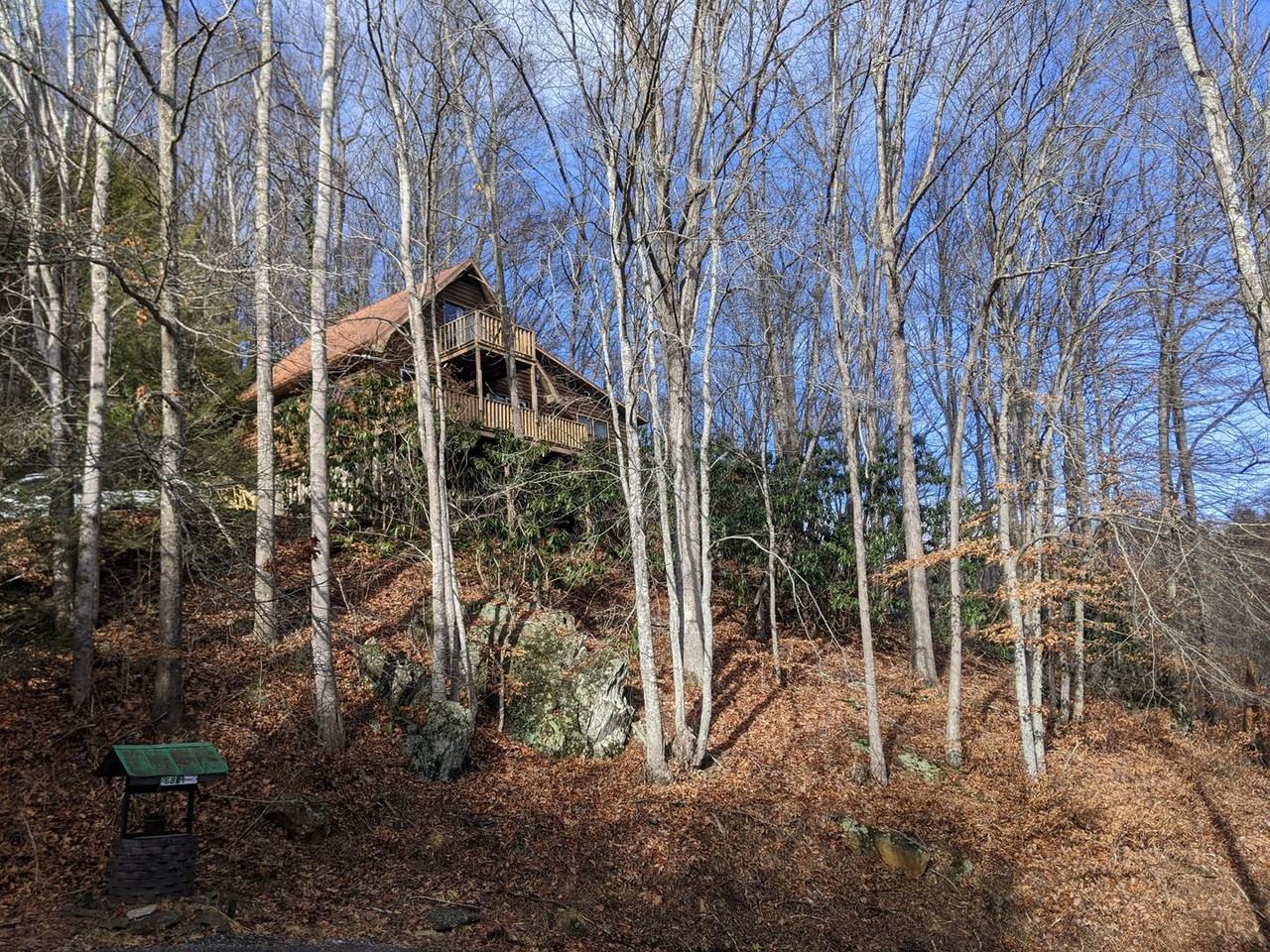 694 E Mill Creek Rd - Photo 2 of 46