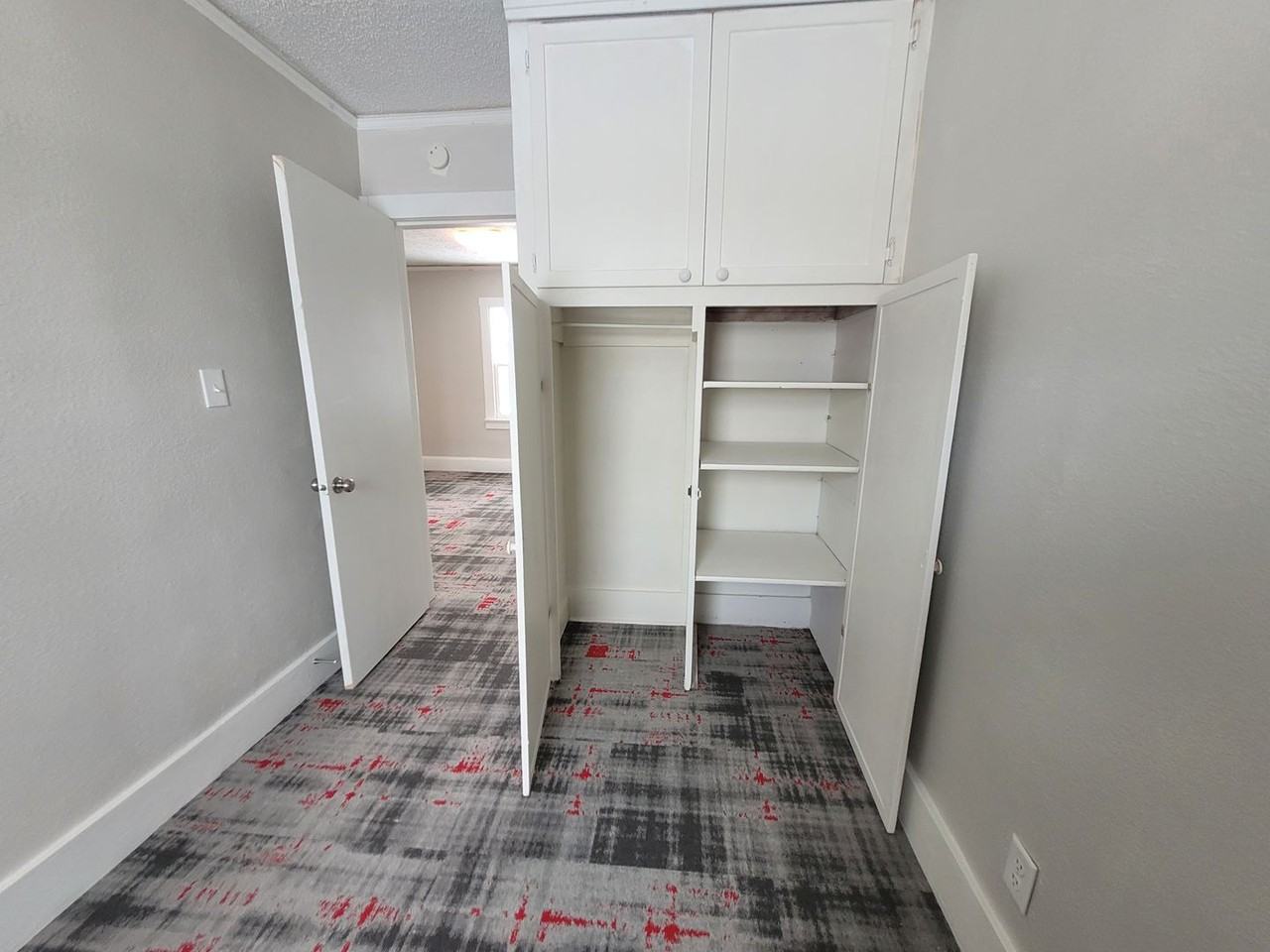 3712 East Sheridan Avenue - Photo 4 of 18