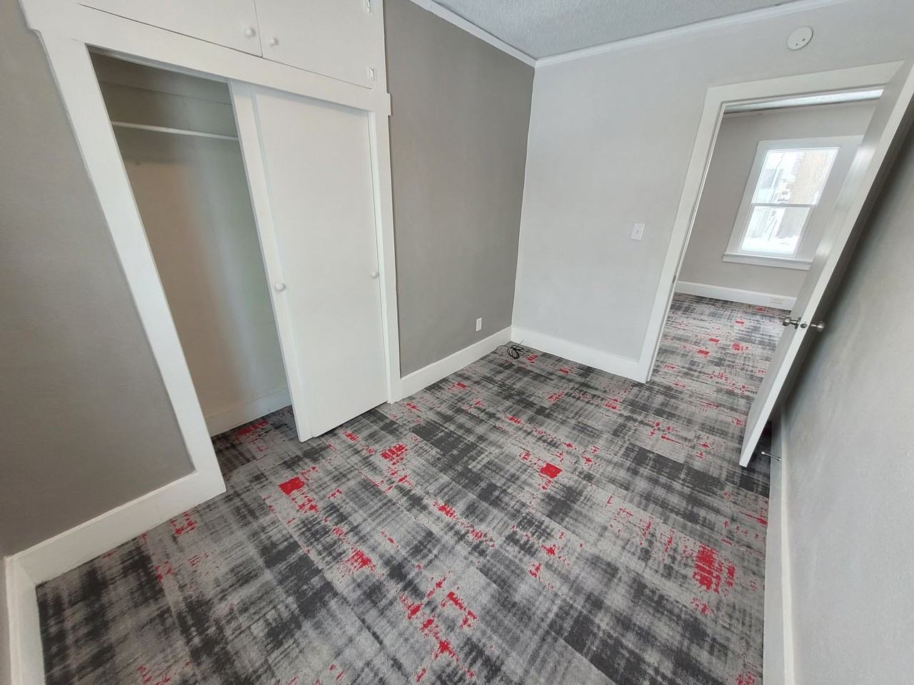 3712 East Sheridan Avenue - Photo 5 of 18