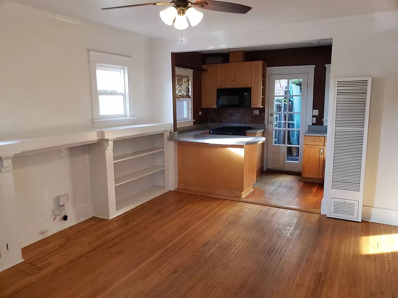 112 Robinson Ave - Photo 2 of 12