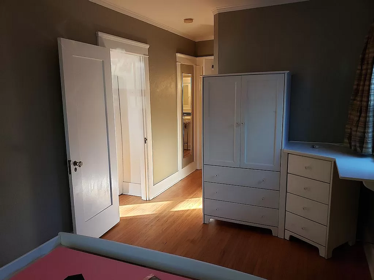 112 Robinson Ave - Photo 5 of 12