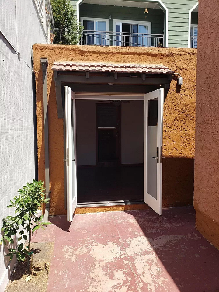 112 Robinson Ave - Photo 7 of 12