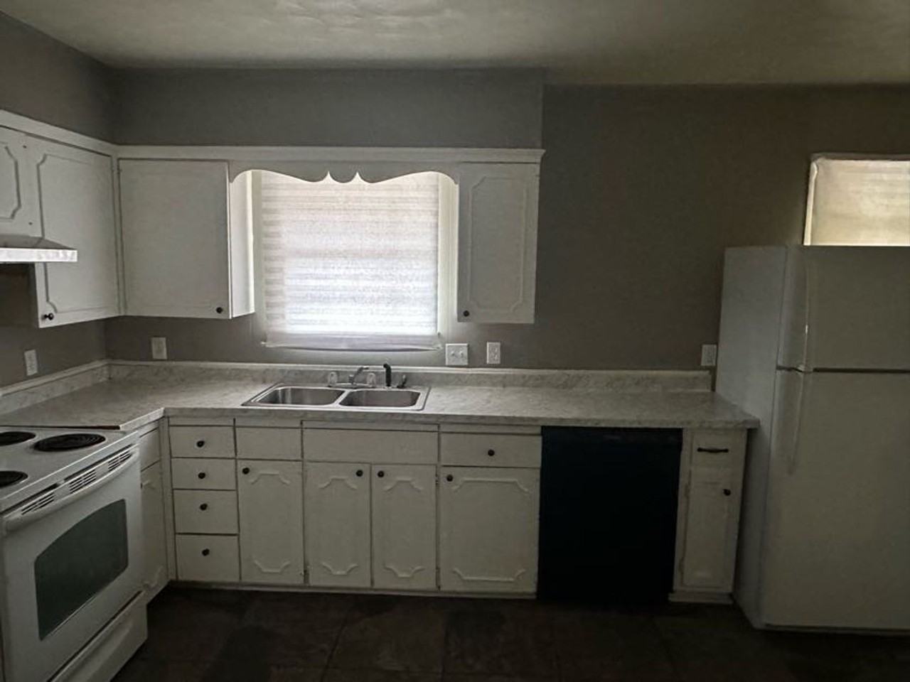 1804 E 10th Ave - Photo 2 of 24
