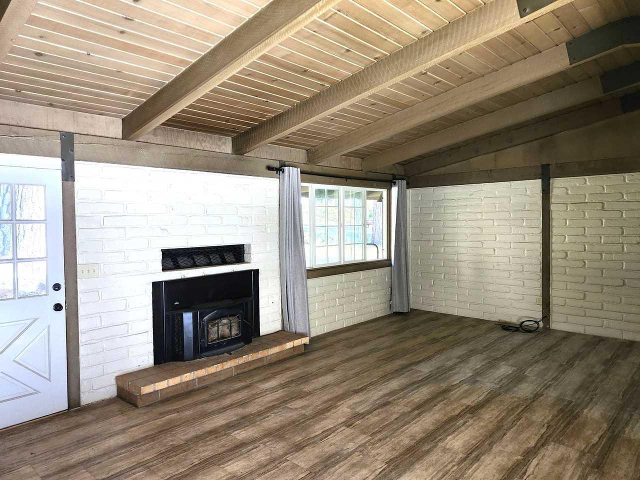 4736 Hartley Dr - Photo 2 of 22