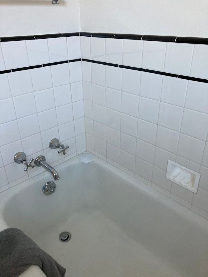 745 Elm Ave - Photo 6 of 33