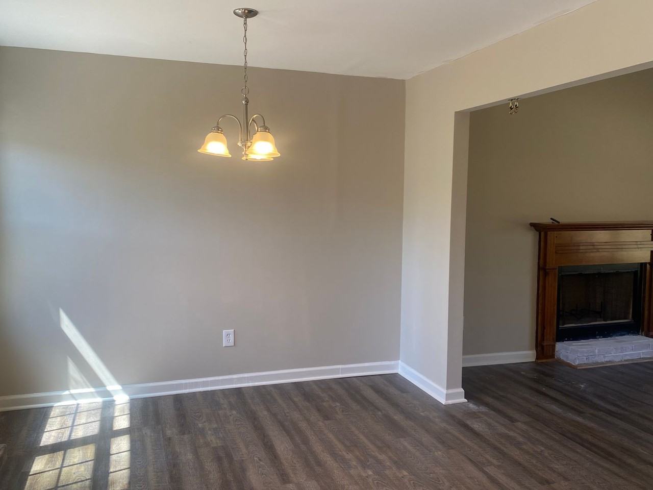 226 Lynn Rd - Photo 7 of 15