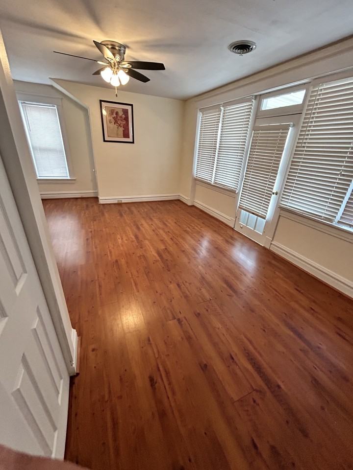 1129 S Kingshighway Blvd #NA - Photo 7 of 10