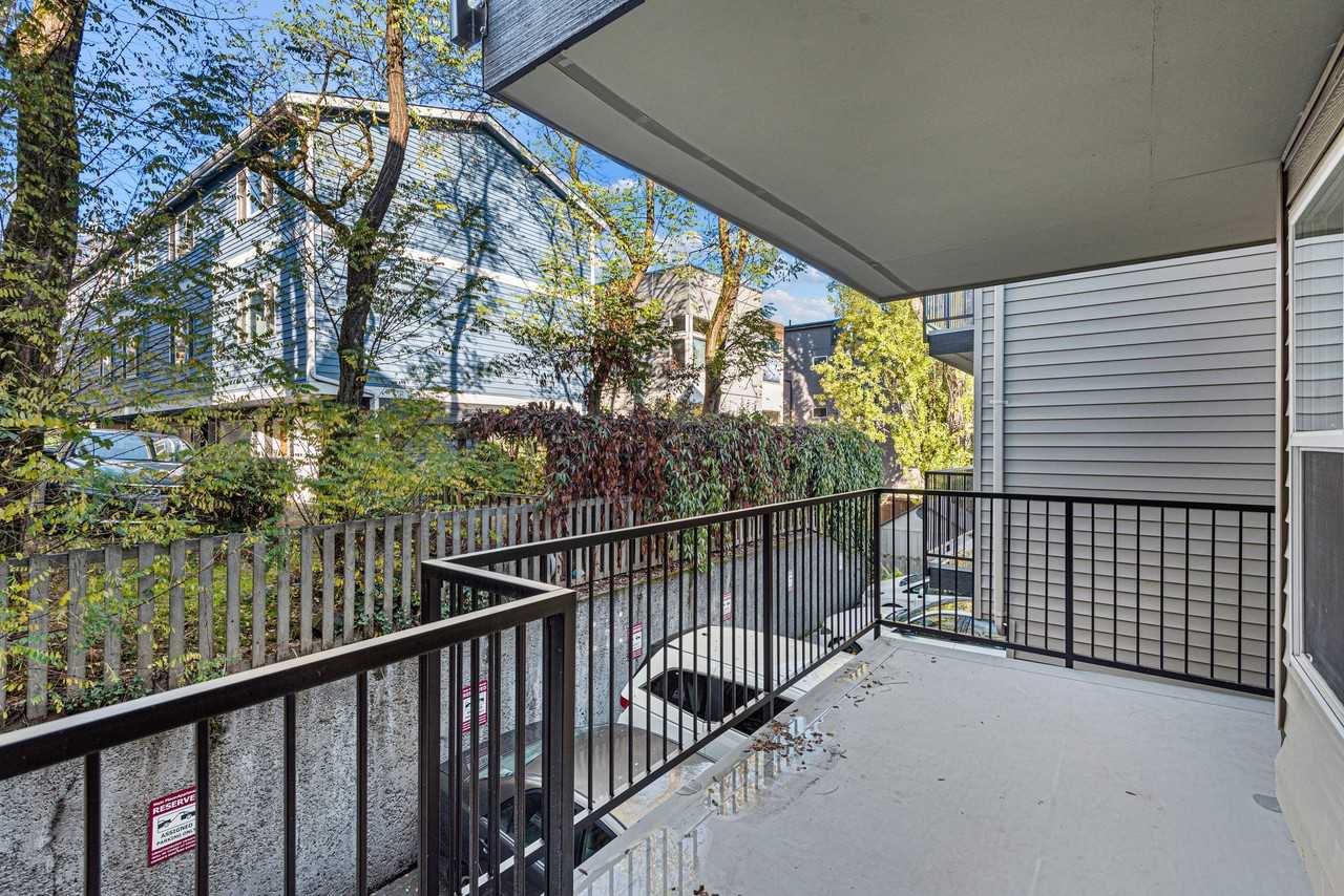 2010 S Main St #203 - Photo 4 of 6