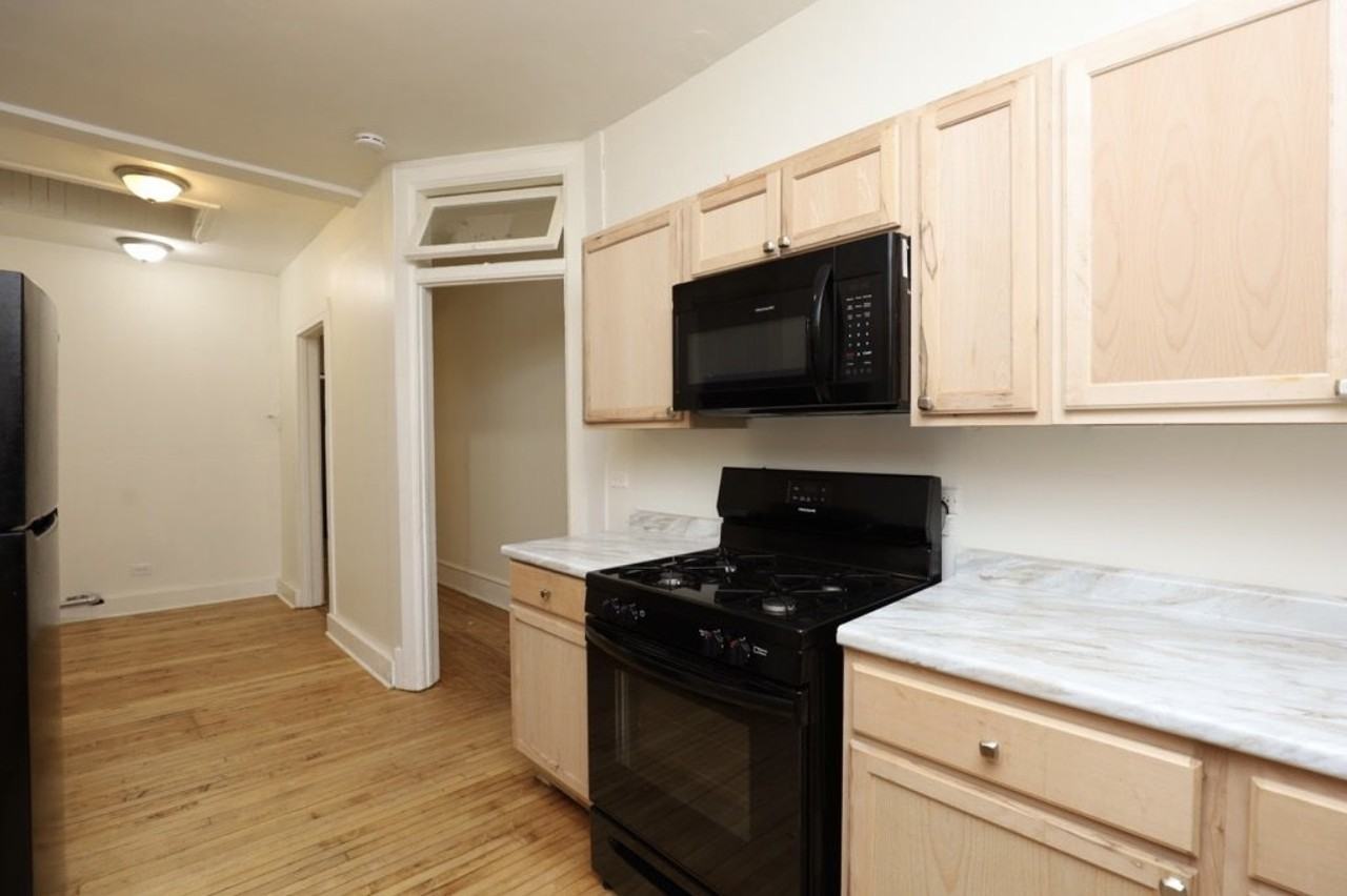1916 S Sawyer Ave #2R - Photo 4 of 16