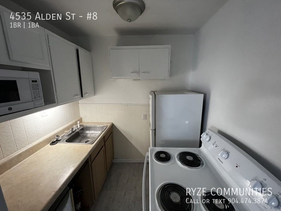 4535 Alden St #8 - Photo 3 of 9