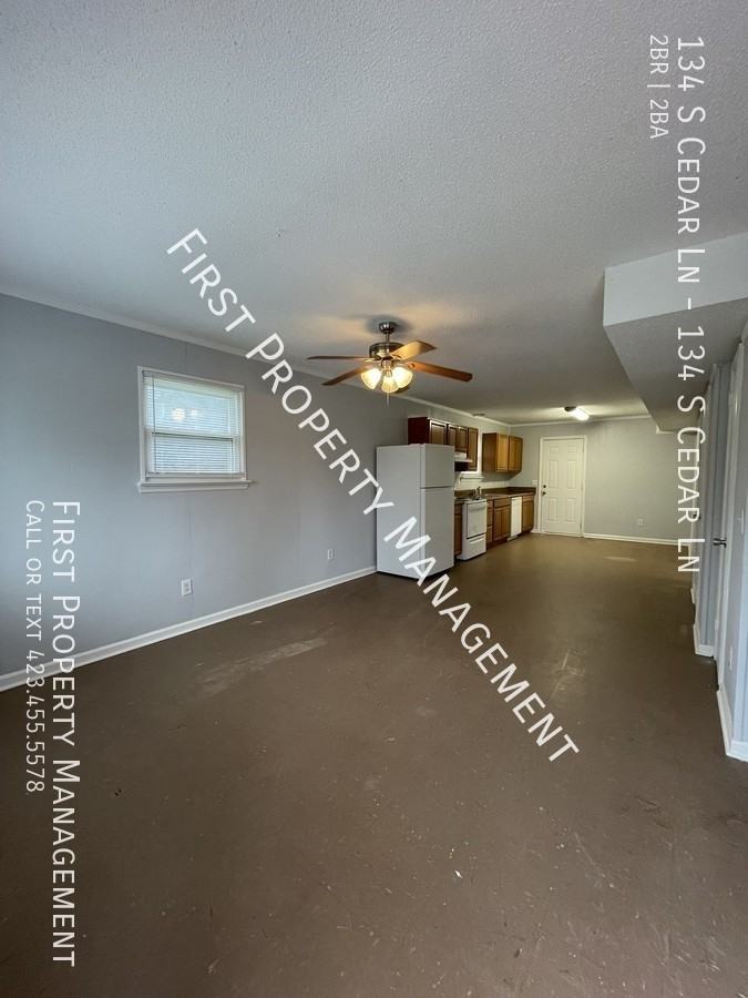 134 S Cedar Ln - Photo 2 of 13