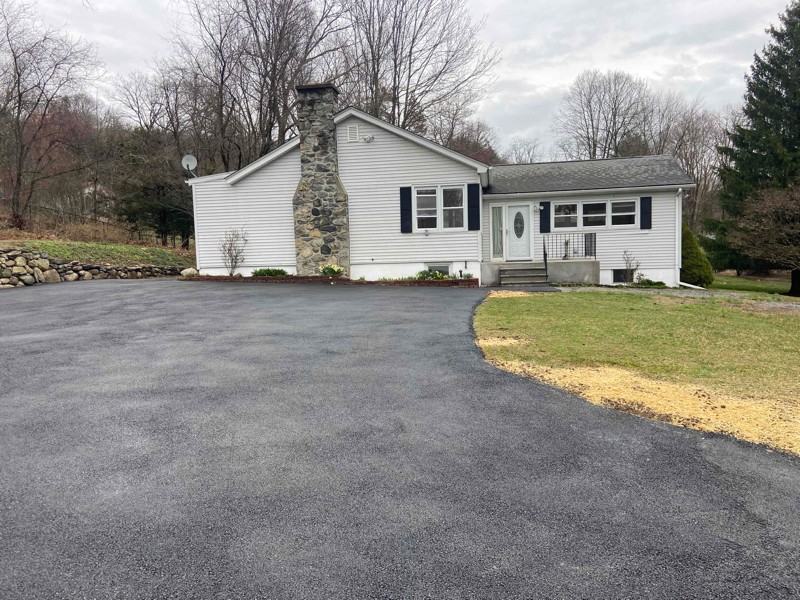 1232 N Ridge Rd - Photo 2 of 11