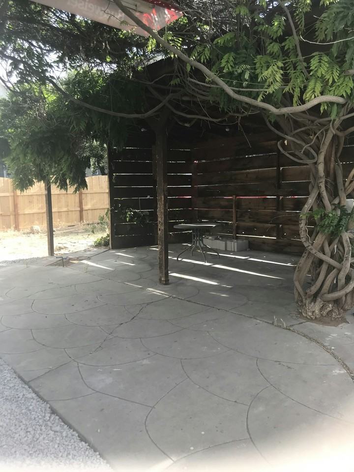 1987 Plumas, Unit 2- Downstairs - Photo 4 of 10