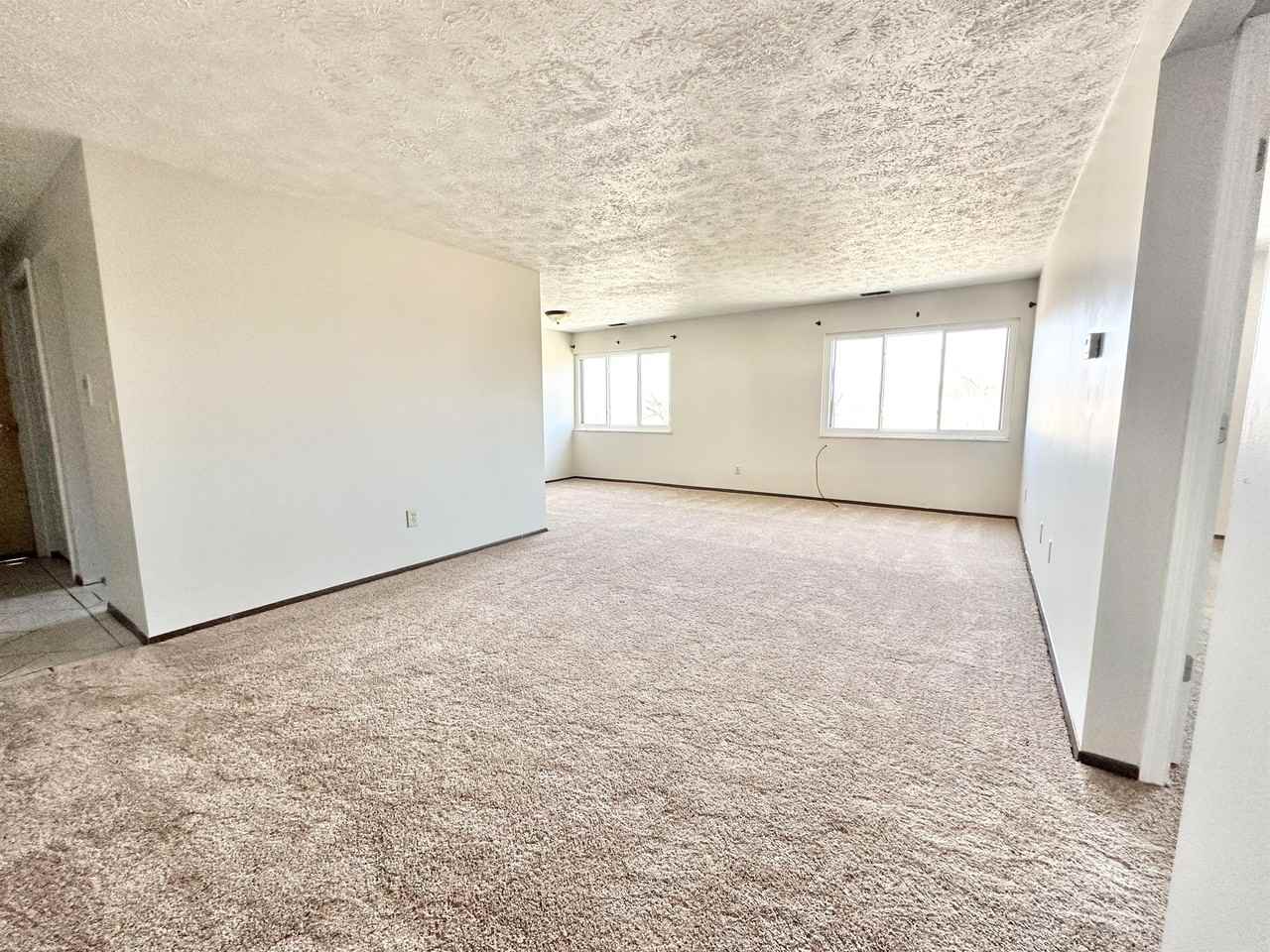 1616 MOUNT ROYAL BOULEVARDAPT 407 #407 - Photo 3 of 10