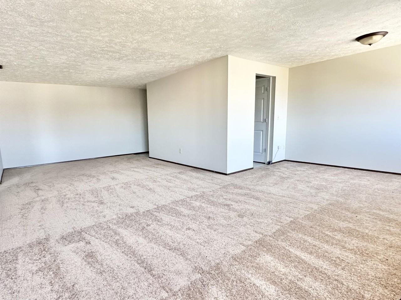 1616 MOUNT ROYAL BOULEVARDAPT 407 #407 - Photo 6 of 10