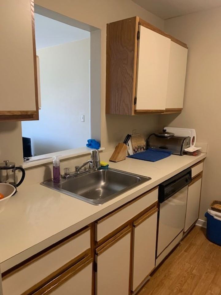303 White St - Photo 2 of 8