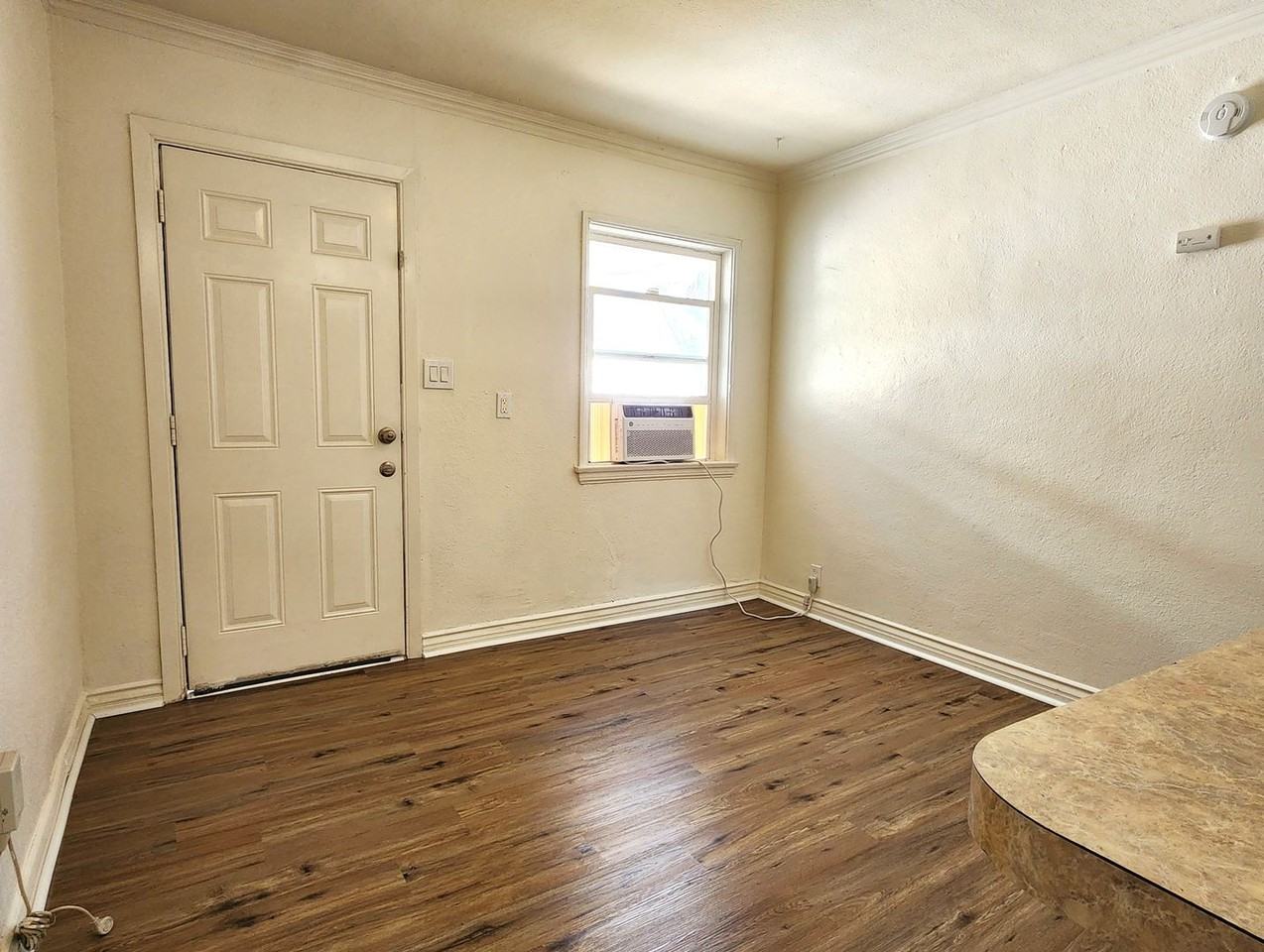 Grand Ave - 17797 - Photo 2 of 11