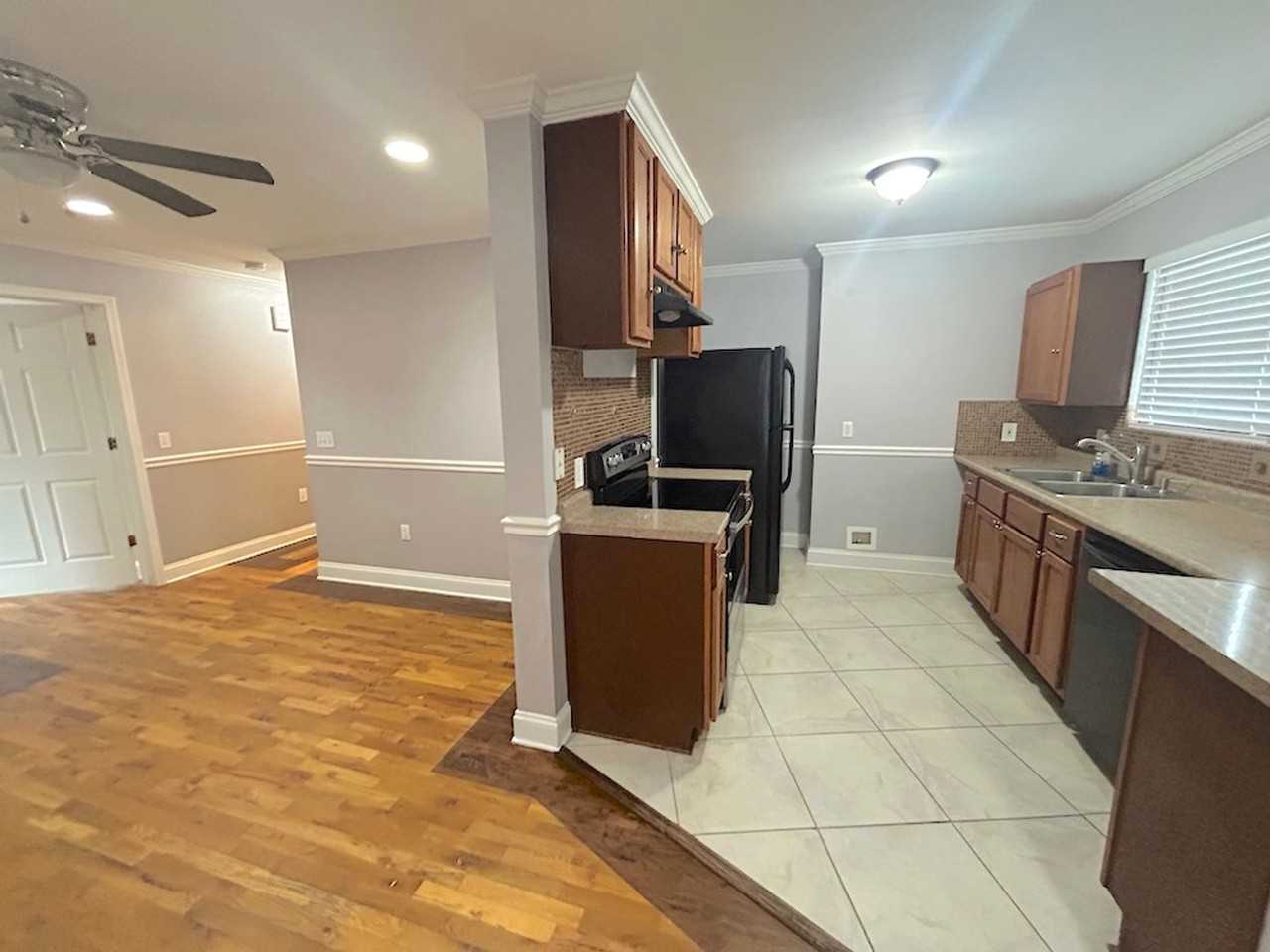 147 Albion St - Photo 2 of 13